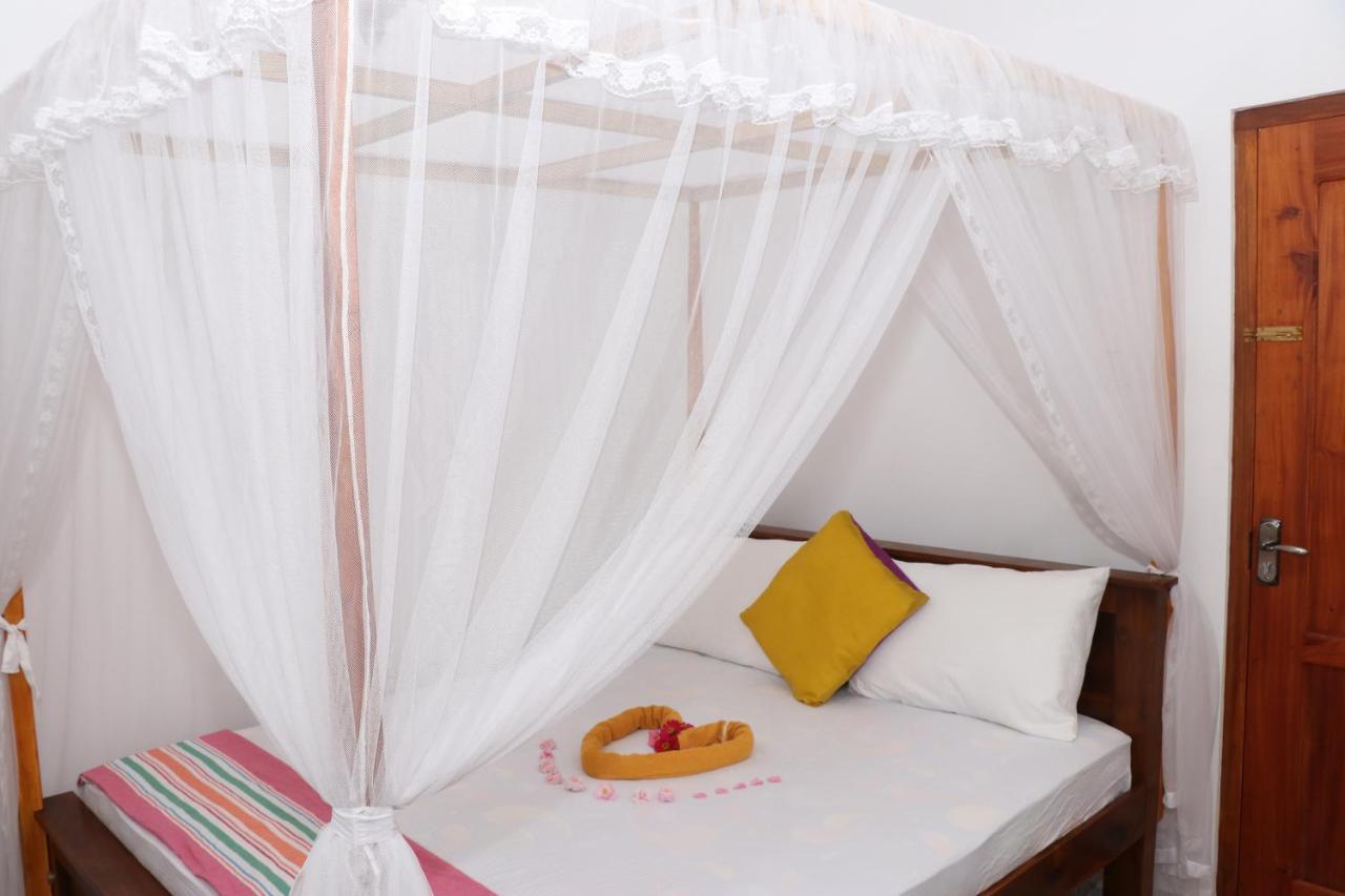 Great Yeheni Villa Хикадува Екстериор снимка