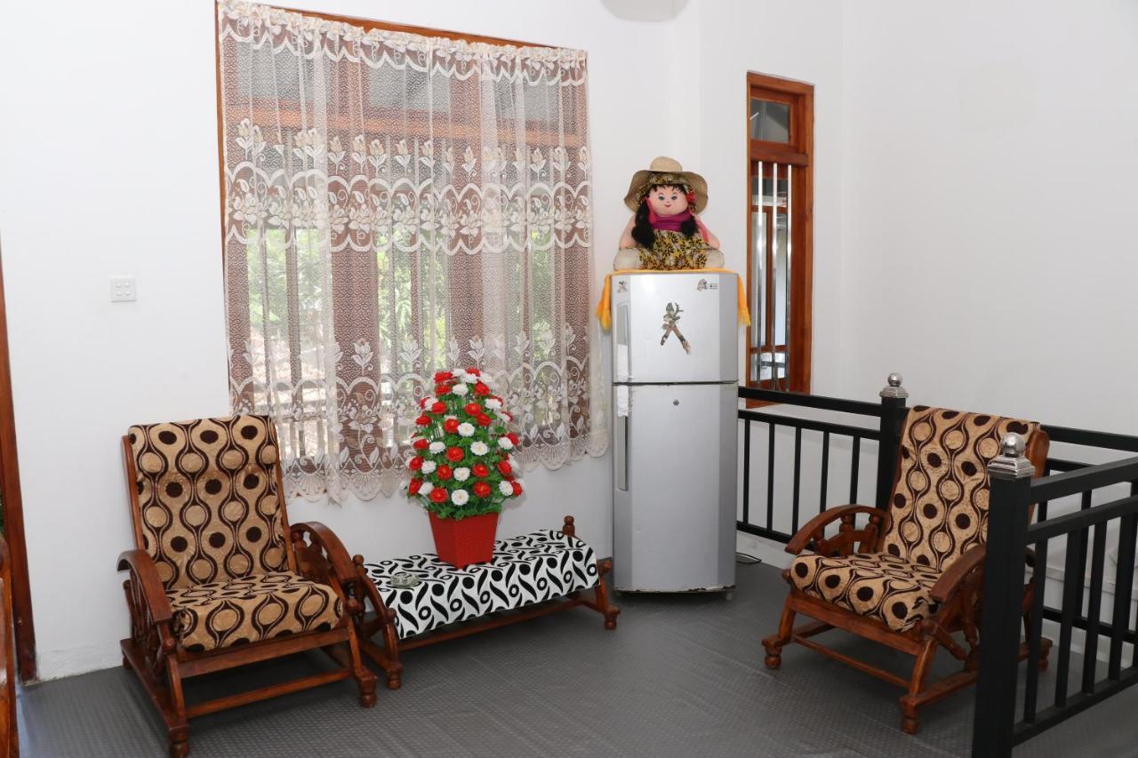 Great Yeheni Villa Хикадува Екстериор снимка