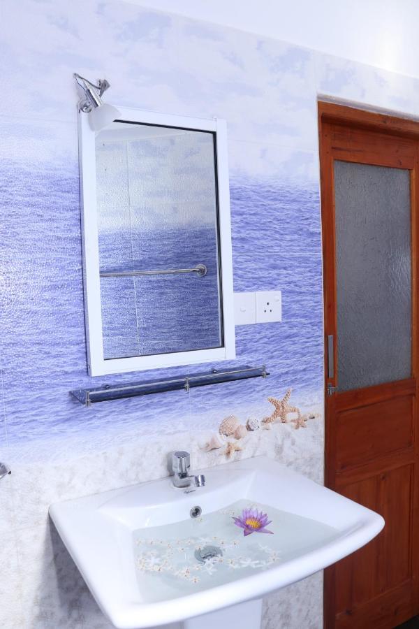 Great Yeheni Villa Хикадува Екстериор снимка
