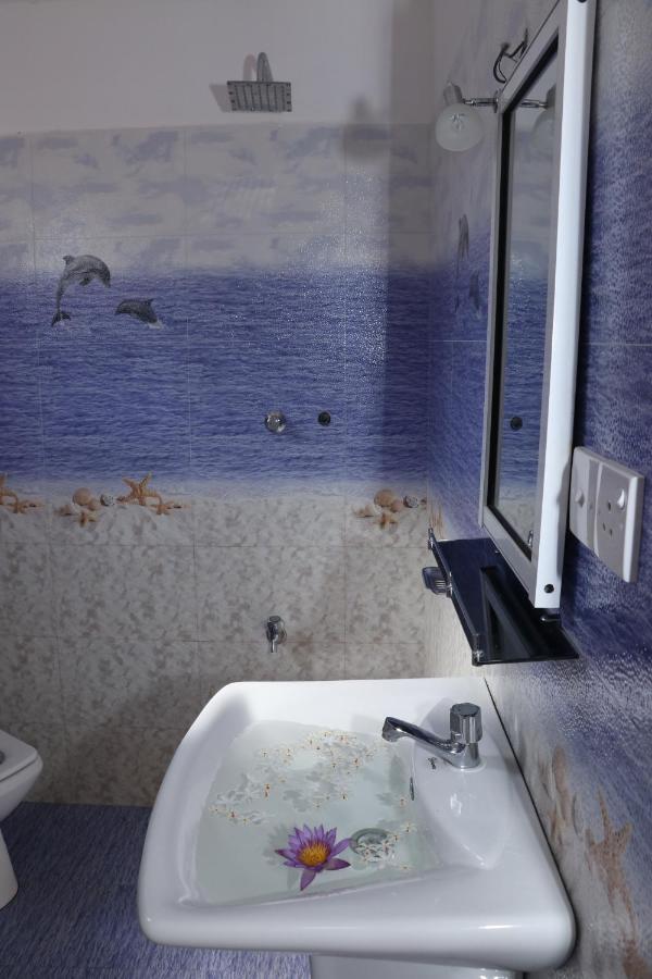 Great Yeheni Villa Хикадува Екстериор снимка