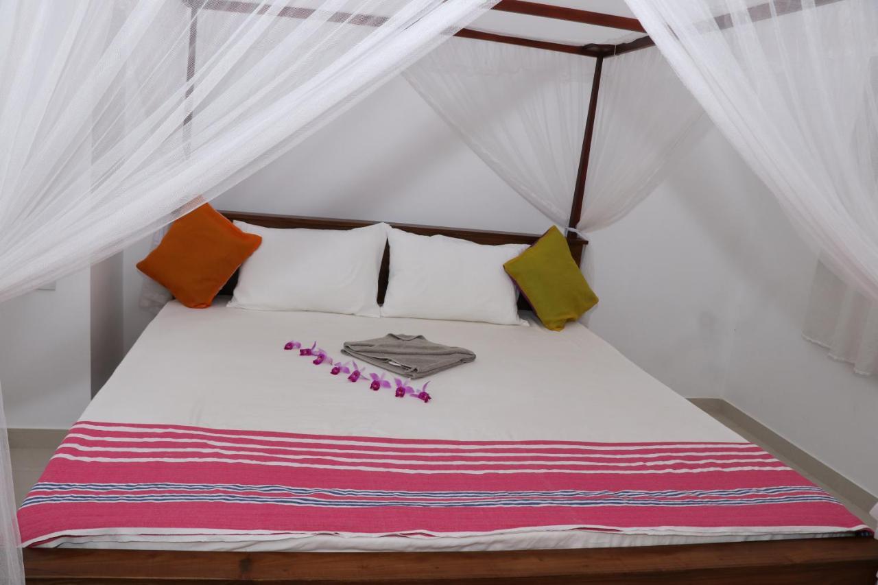 Great Yeheni Villa Хикадува Екстериор снимка