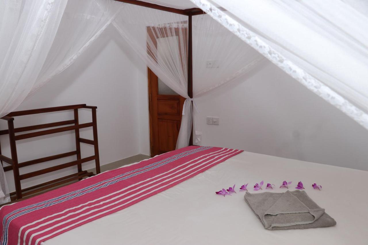 Great Yeheni Villa Хикадува Екстериор снимка
