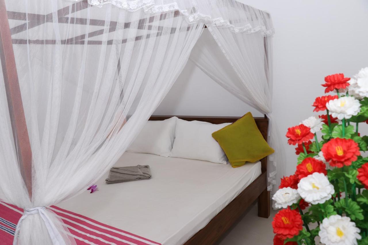 Great Yeheni Villa Хикадува Екстериор снимка