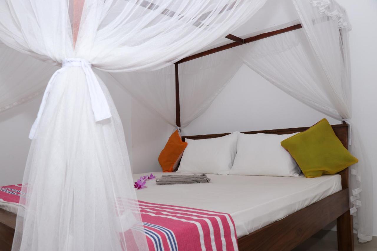 Great Yeheni Villa Хикадува Екстериор снимка