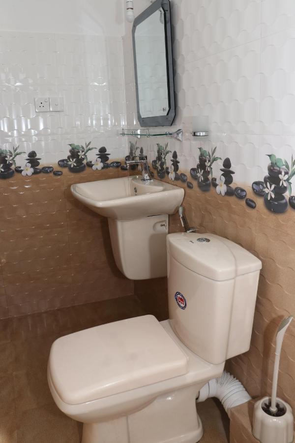 Great Yeheni Villa Хикадува Екстериор снимка