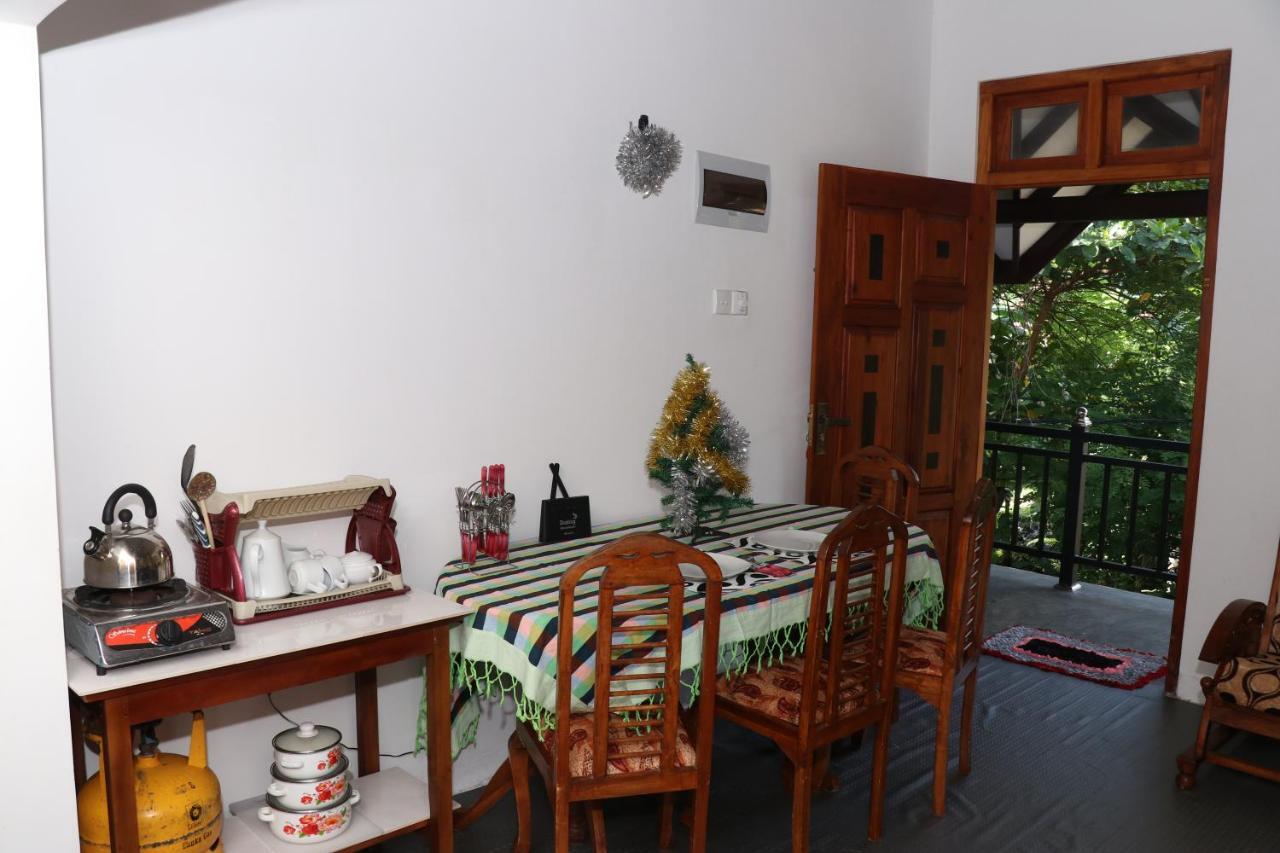 Great Yeheni Villa Хикадува Екстериор снимка